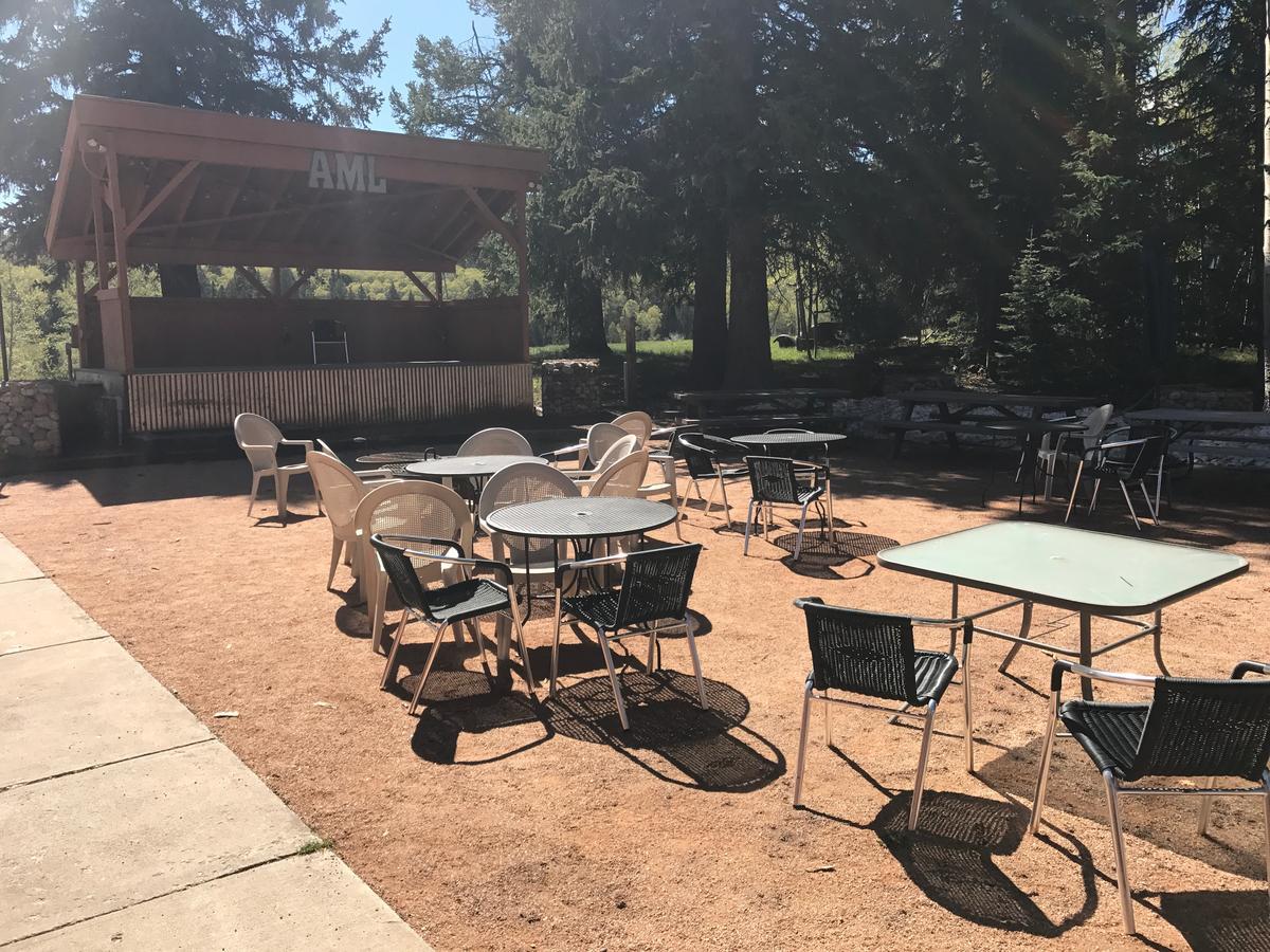 Arrowhead Mountain 3*
